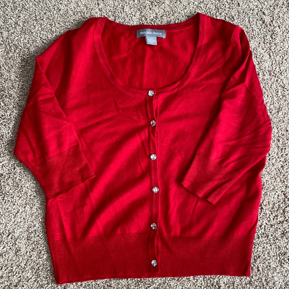 5/$25.00! Cute scoop neck top/sweater with bling buttons